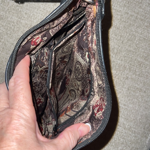 Western style pocketbook looks like a  Brahmin - Picture 4 of 4